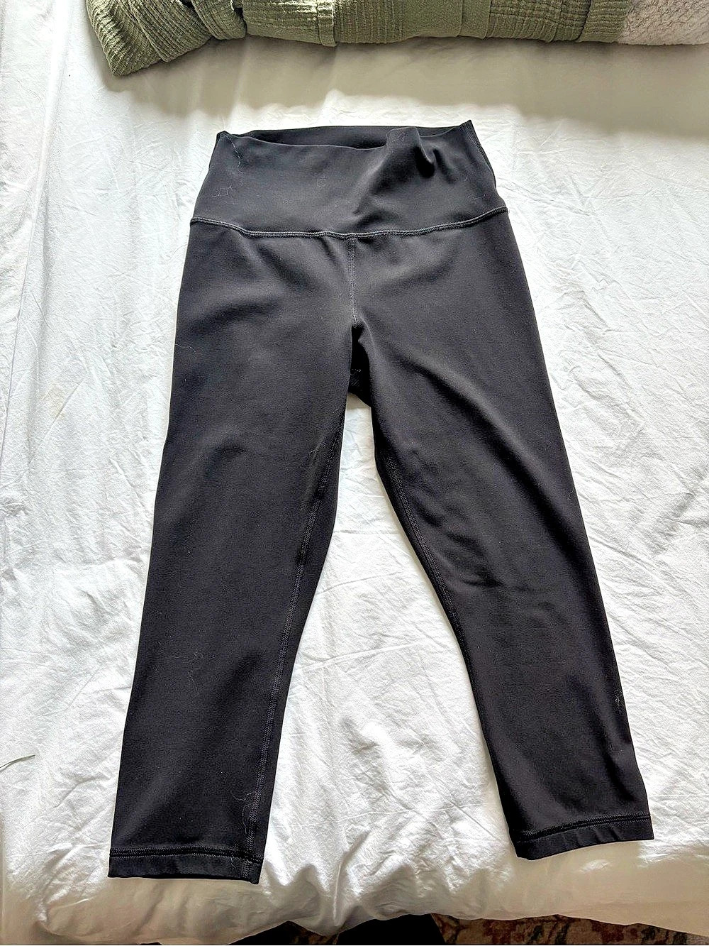 Athleta Transcend Crop Black Leggings